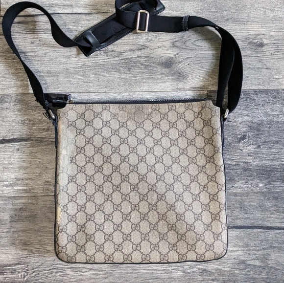 Monogram Gucci Bag *Please Read* - Picture 1 of 12